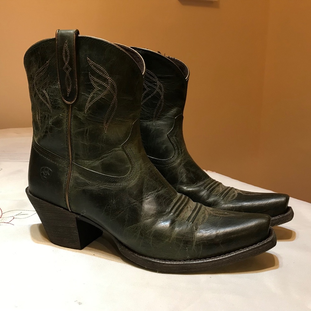 Green Leather Western Booties, Size 8